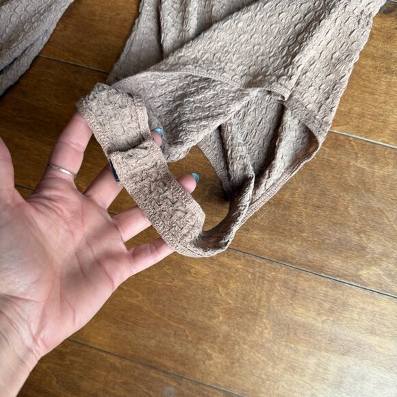 Francesca’s Textured Puff Sleeve Square-Neck Bodysuit – Taupe – Size S (NEW) - Picture 4 of 6